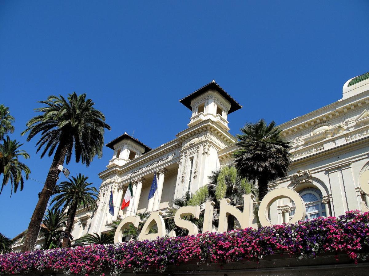 Ferienwohnung Maison Du Port Vieux Sanremo Exterior foto